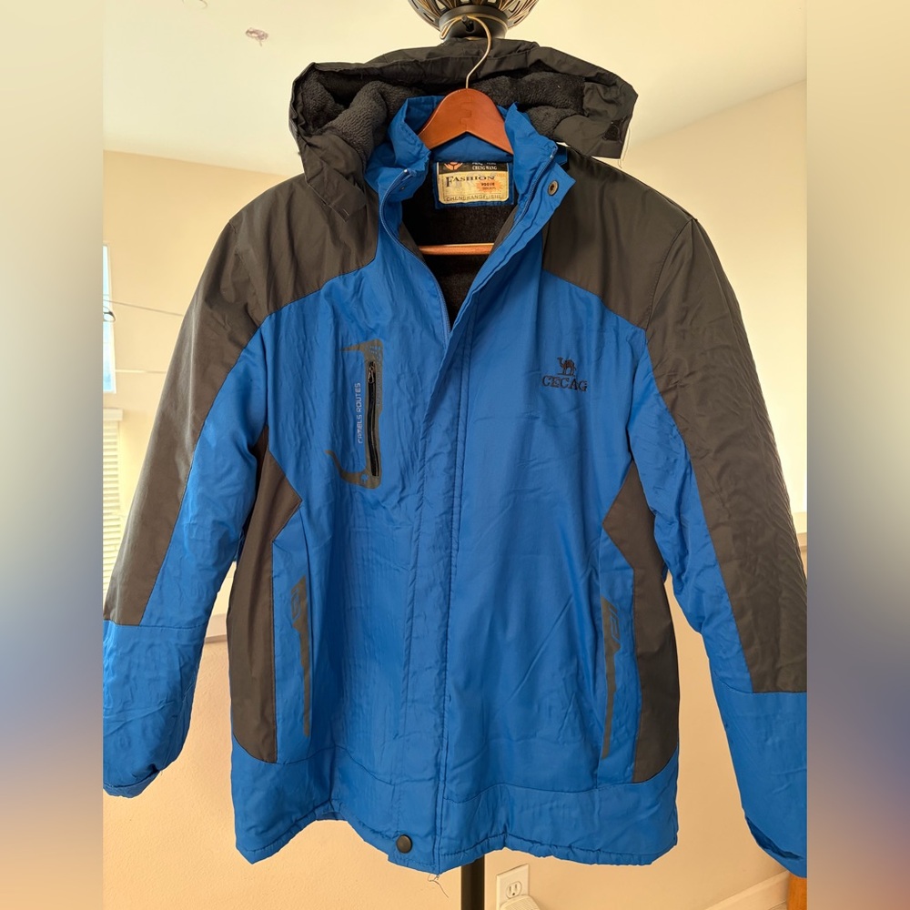 Sherpa lined jacket with detachable hood, Size L